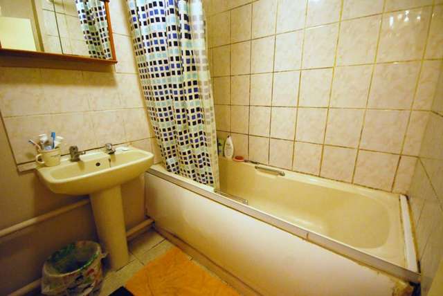  Image of 1 bedroom Apartment for sale in Thant Close London E10 at Witham Court Leyton London, E10 5PJ