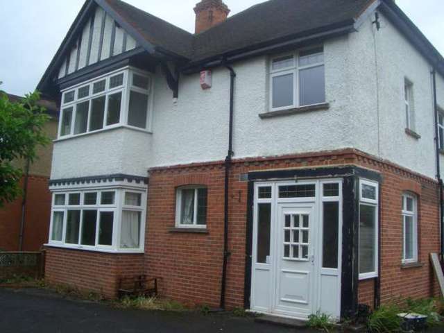  Image of 4 bedroom Detached house to rent in Wokingham Road Earley Reading RG6 at Wokingham Road  Reading, RG6 7DU
