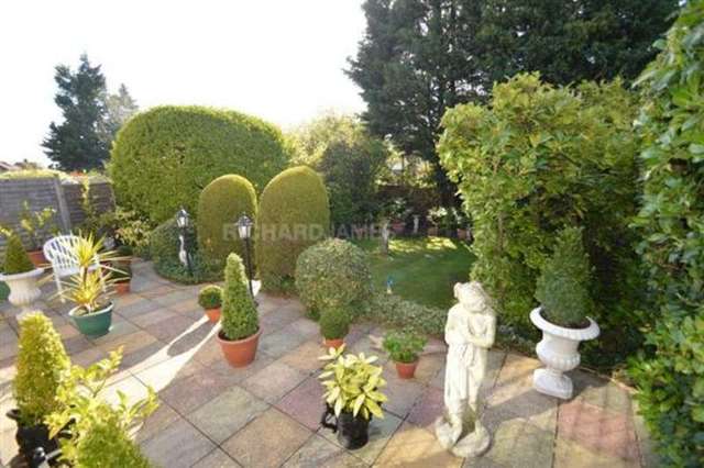  Image of 3 bedroom Detached house for sale in Wolmer Gardens Edgware HA8 at Edgware, HA8 8QE