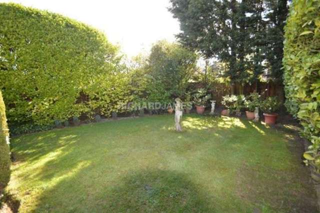 Image of 3 bedroom Detached house for sale in Wolmer Gardens Edgware HA8 at Edgware, HA8 8QE
