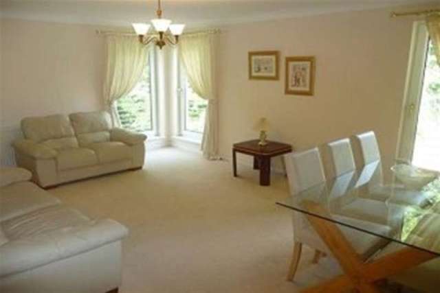  Image of 2 bedroom Flat to rent in Woodburn Park Hamilton ML3 at Hamilton, ML3 6AL