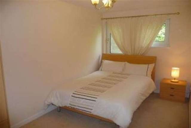  Image of 2 bedroom Flat to rent in Woodburn Park Hamilton ML3 at Hamilton, ML3 6AL