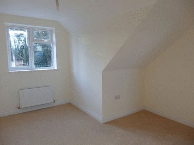  Image of 3 bedroom Terraced house to rent in Woodcote House Court Woodcote Green Road Epsom KT18 at Woodcote House Court Woodcote Green Road Epsom, KT18 7DG