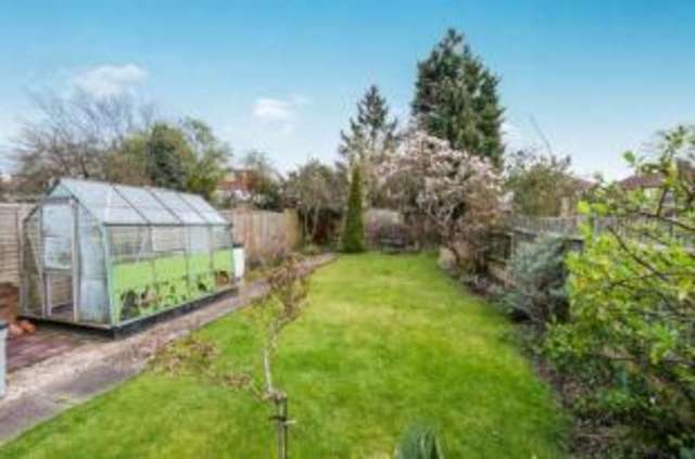  Image of 4 bedroom Semi-Detached house for sale in Brockenhurst Avenue Old Malden Worcester Park KT4 at Worcester Park  Worcester Park, KT4 7RQ