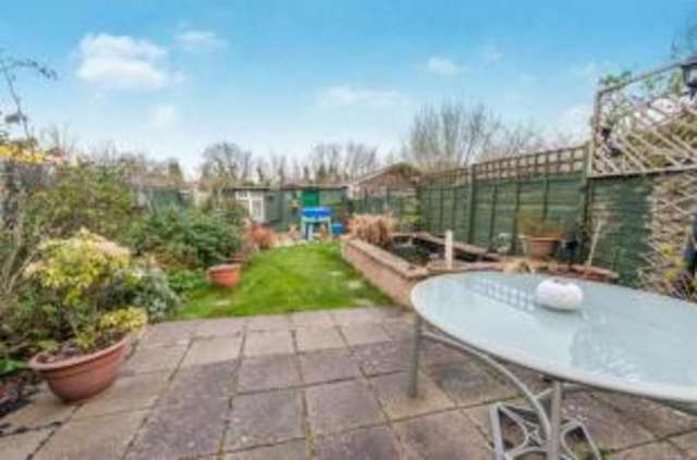  Image of 3 bedroom End of Terrace for sale in Ardrossan Gardens Worcester Park KT4 at Worcester Park Surrey Worcester Park, KT4 7AZ