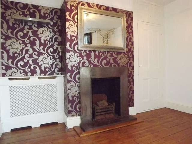  Image of 5 bedroom Semi-Detached house for sale in Worthington Road Tolworth Surbiton KT6 at Surbiton Surrey Tolworth, KT6 7RU