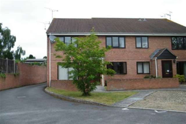 Image of 2 bedroom Flat to rent in St. Leonards Court Beer Street Yeovil BA20 at Yeovil, BA20 2AX