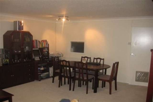  Image of 3 bedroom Semi-Detached house to rent in Abbots Way Yeovil BA21 at Yeovil, BA21 3HX