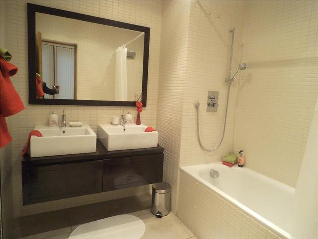  Image of 2 bedroom Flat to rent in York Street Glasgow G2 at City Centre Glasgow Glasgow, G2 8JX