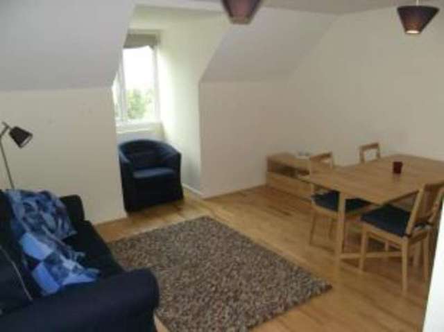  Image of 1 bedroom Flat for sale in Burgess Road Shirley Southampton SO16 at 129 Burgess Road Southampton Lordswood, SO16 7AE