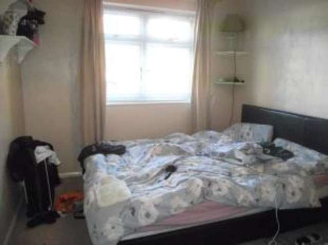  Image of 1 bedroom Flat for sale in Bullar Road Southampton SO18 at 19-21 Bullar Road Southampton Bitterne, SO18 1GT