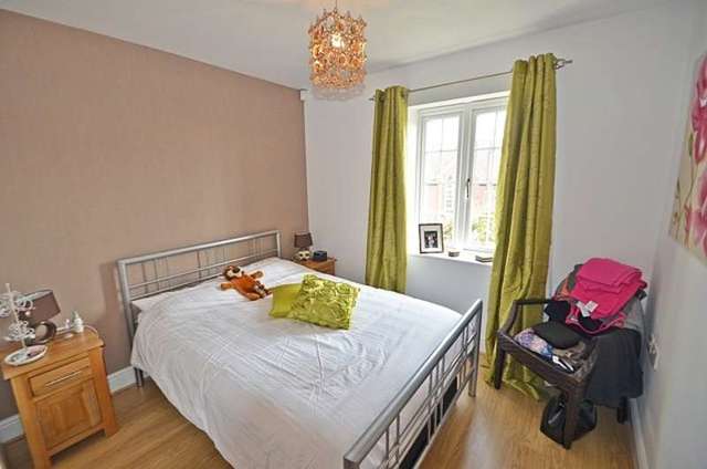  Image of 2 bedroom Flat for sale in Eastcote Place Fernbank Road Ascot SL5 at Fernbank Road  Ascot, SL5 8JD