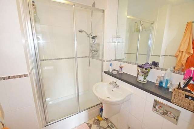  Image of 2 bedroom Flat for sale in Eastcote Place Fernbank Road Ascot SL5 at Fernbank Road  Ascot, SL5 8JD