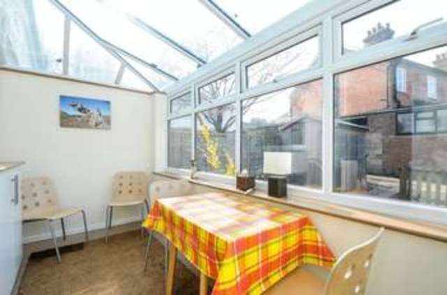  Image of 2 bedroom Mews for sale in Sunnyside Swan Street Kingsclere Newbury RG20 at Swan Street Kingsclere Newbury, RG20 5PW
