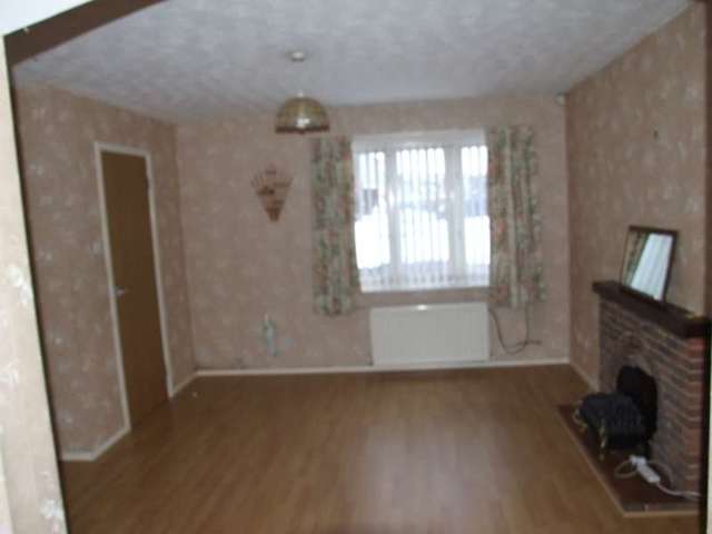  Image of 3 bedroom Semi-Detached house to rent in Sanderling Court Bradford BD8 at Sanderling Court  Bradford, BD8 0RD