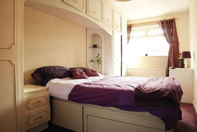  Image of 4 bedroom Detached house for sale in Priestley Way Shaw Oldham OL2 at Shaw Oldham Lancashire, OL2 8HU