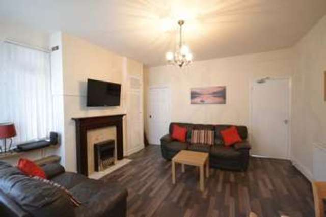  Image of 4 bedroom Terraced house to rent in Wath Road Wombwell Barnsley S73 at Wath Road Wombwell Barnsley, S73 0SE