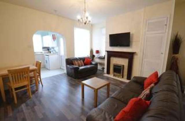  Image of 4 bedroom Terraced house to rent in Wath Road Wombwell Barnsley S73 at Wath Road Wombwell Barnsley, S73 0SE