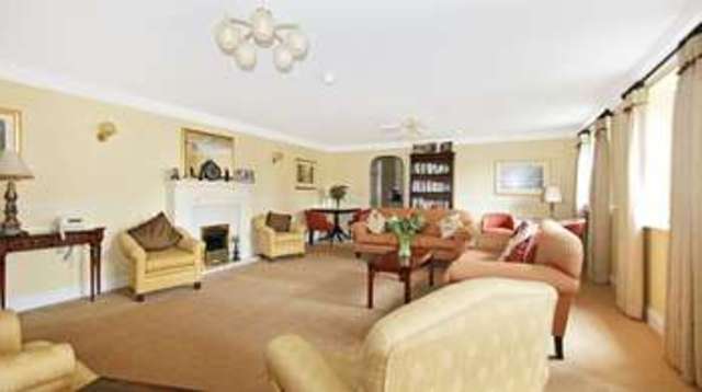  Image of 1 bedroom Retirement Property for sale in Trinity Street Fareham PO16 at 49 Trinity Street  Fareham, PO16 7SX