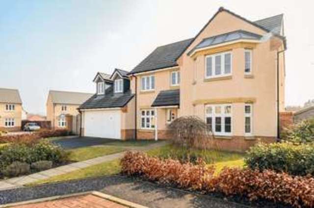  Image of 5 bedroom Detached house for sale in Burnbrae View Bonnyrigg EH19 at Burnbrae View  Bonnyrigg, EH19 3BZ