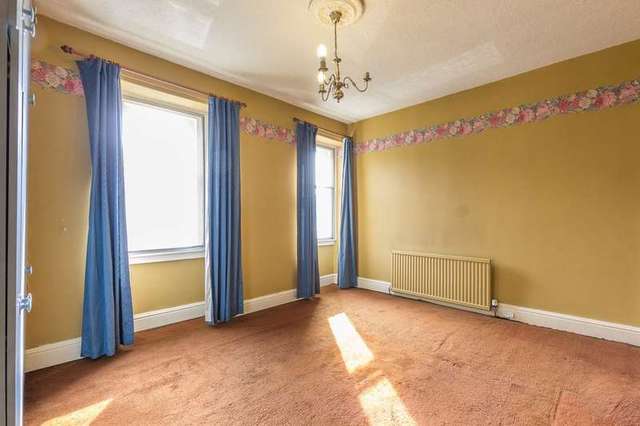  Image of 2 bedroom Terraced house for sale in Park Avenue Kendal LA9 at Kendal Cumbria, LA9 5QW