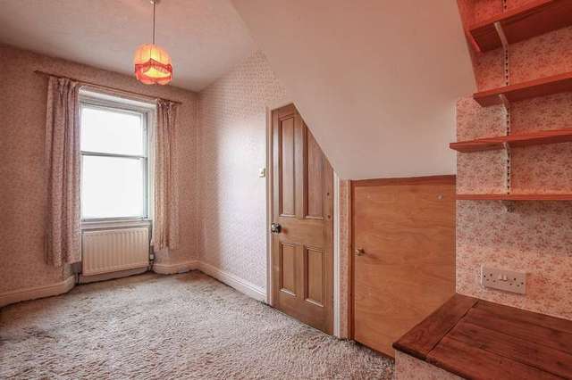  Image of 2 bedroom Terraced house for sale in Park Avenue Kendal LA9 at Kendal Cumbria, LA9 5QW