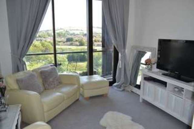  Image of 1 bedroom Flat to rent in Lake Shore Drive Bishopsworth Bristol BS13 at Lake Shore Drive  Bristol, BS13 7BH