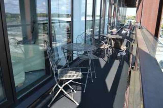  Image of 1 bedroom Flat to rent in Lake Shore Drive Bishopsworth Bristol BS13 at Lake Shore Drive  Bristol, BS13 7BH