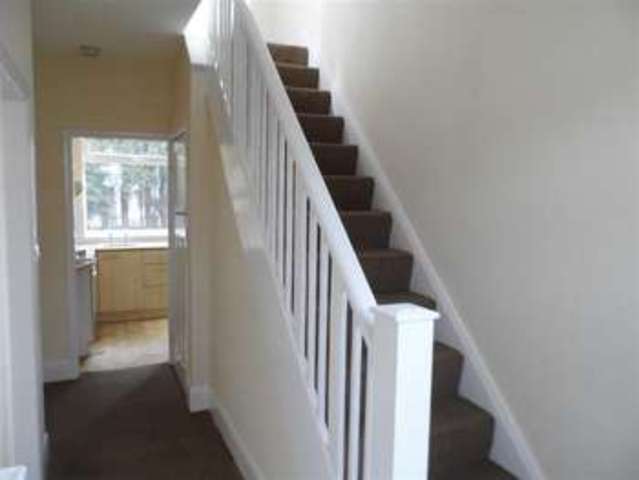  Image of 3 bedroom Property to rent in Balmoral Avenue Whitefield Manchester M45 at Balmoral Avenue Whitefield Whitefield, M45 6AY