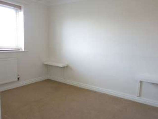  Image of 4 bedroom Terraced house for sale in Park Lane Burton Waters Lincoln LN1 at Park Lane Burton Waters Lincoln, LN1 2UZ