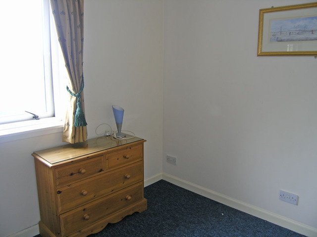  Image of 2 bedroom Flat to rent in Abbey Lane Edinburgh EH8 at Abbeyhill Edinburgh Edinburgh, EH8 8HH