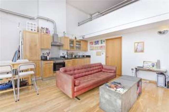  Image of 2 bedroom Flat to rent in Arbutus Street London E8 at Kingsland Road London Dalston, E8 4DT