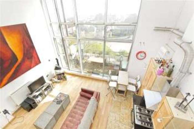  Image of 2 bedroom Flat to rent in Arbutus Street London E8 at Kingsland Road London Dalston, E8 4DT