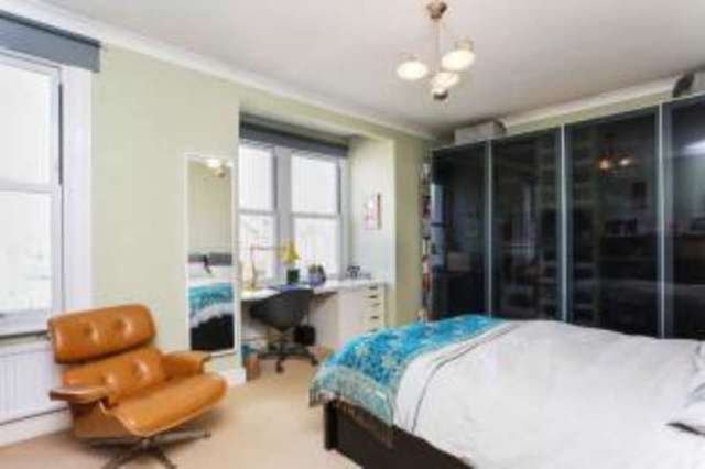  Image of 2 bedroom Terraced house for sale in Adamsrill Road London SE26 at Sydenham  Lower Sydenham, SE26 4AW