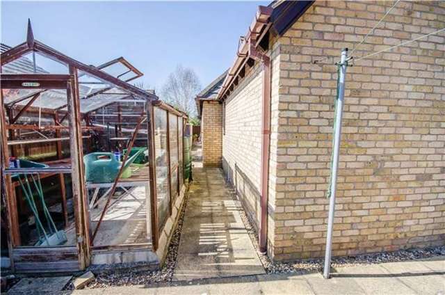  Image of 4 bedroom Detached house for sale in Adcroft Piece Stapleford Cambridge CB22 at Stapleford, CB22 5FD