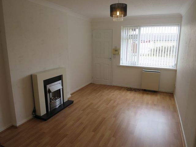  Image of 1 bedroom Flat to rent in Adwalton Close Drighlington Bradford BD11 at Adwalton Close Drighlington Bradford, BD11 1DQ