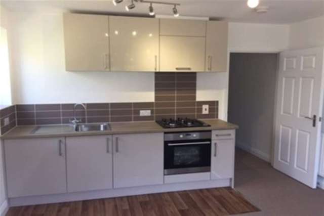 Image of 1 bedroom Flat to rent in Charminster Road Bournemouth BH8 at Bournemouth, BH8 9QQ