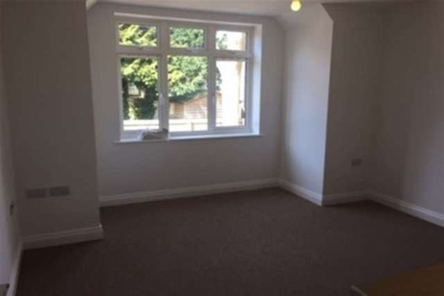  Image of 1 bedroom Flat to rent in Charminster Road Bournemouth BH8 at Bournemouth, BH8 9QQ