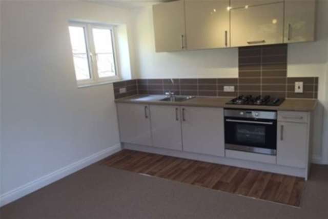  Image of 1 bedroom Flat to rent in Charminster Road Bournemouth BH8 at Bournemouth, BH8 9QQ