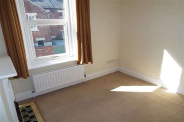  Image of 4 bedroom Terraced house to rent in Albemarle Avenue Gosforth Newcastle upon Tyne NE2 at Newcastle upon Tyne, NE2 3NQ