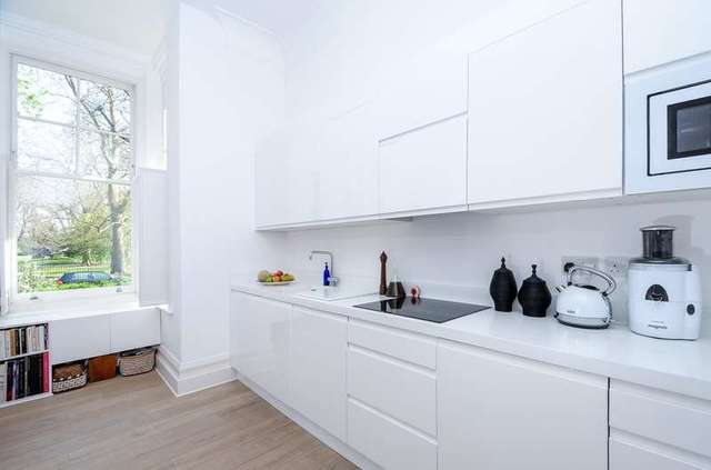  Image of 1 bedroom Ground Flat for sale in Albert Bridge Road London SW11 at Battersea, SW11 4QA