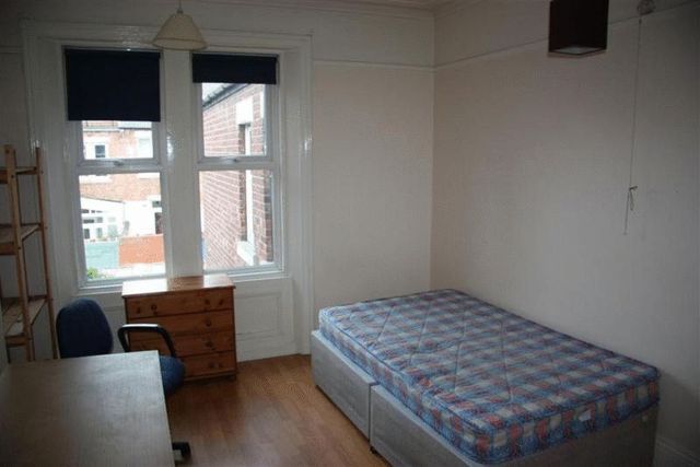  Image of 5 bedroom Detached house to rent in Albury Road Gosforth Newcastle upon Tyne NE2 at Albury Road Jesmond Jesmond, NE2 3PE