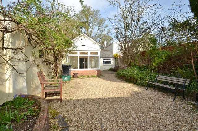  Image of 2 bedroom Detached house for sale in Camel Green Road Alderholt Fordingbridge SP6 at Alderholt Fordingbridge, SP6 3AN