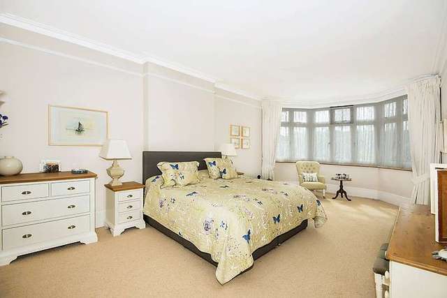  Image of 5 bedroom Detached house for sale in Alpha Road Birchington CT7 at Birchington, CT7 9ED