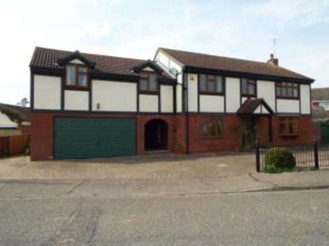  Image of 5 bedroom Detached house for sale in St. Andrews Close Alresford Colchester CO7 at Alresford Colchester Alresford, CO7 8BL