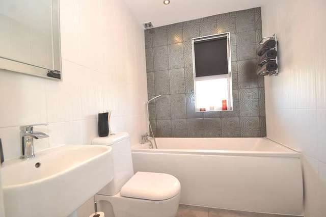  Image of 2 bedroom Flat for sale in Alumhurst Road Westbourne Bournemouth BH4 at 41 Alumhurst Road  Bournemouth, BH4 8EW