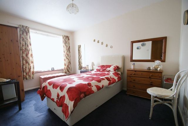  Image of 2 bedroom Bungalow for sale in Amberley Gardens Nailsea Bristol BS48 at Amberley Gardens Nailsea Nailsea, BS48 2HT