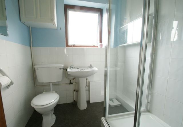  Image of 2 bedroom Bungalow for sale in Amberley Gardens Nailsea Bristol BS48 at Amberley Gardens Nailsea Nailsea, BS48 2HT