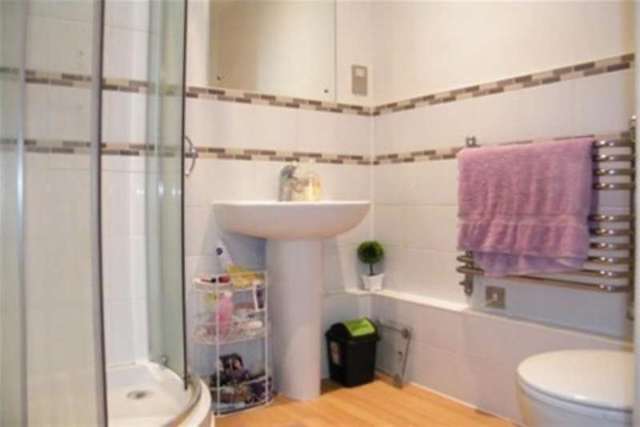  Image of 1 bedroom Studio flat to rent in London Street Basingstoke RG21 at Basingstoke, RG21 7NY