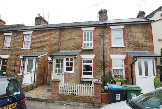  Image of 2 bedroom Terraced house for sale in Weymouth Street Hemel Hempstead HP3 at Apsley Hemel Hempstead Herts, HP3 9SL